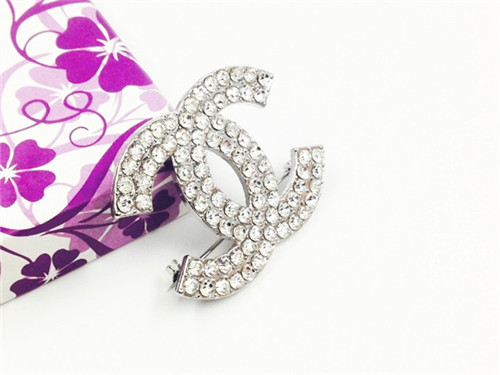 Chanel brooch-053