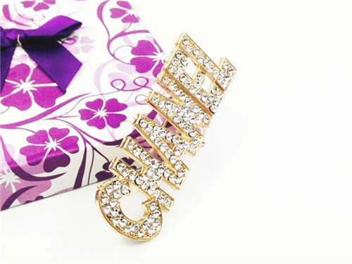 Chanel brooch-055
