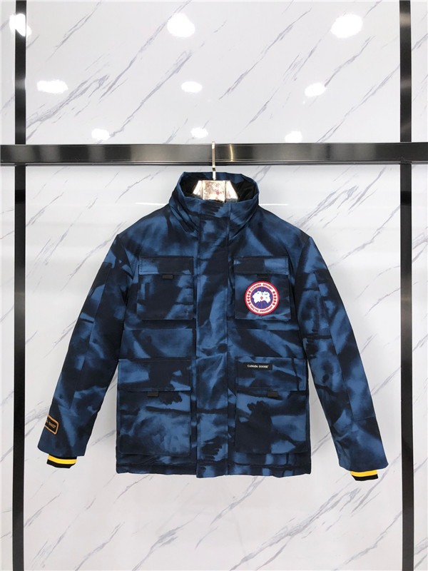 Canada Goose Down Jacket-M-073
