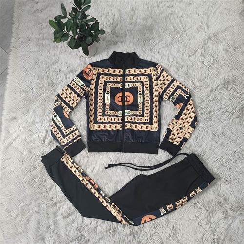 Chanel(Women)suits-019