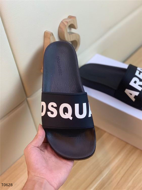 Dsquared2 Sandal-M-024