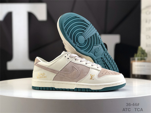 Dunk(low)-W-1379