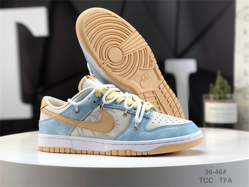 Dunk(low)-W-1668