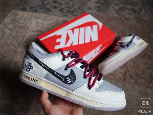 Dunk(low)-W-250