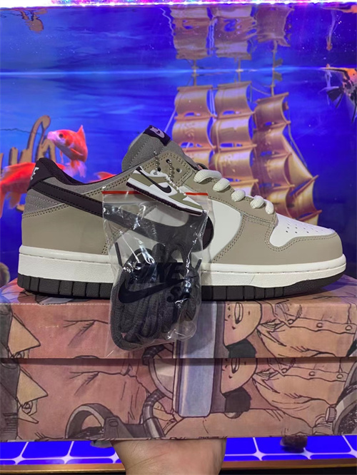 Nike Dunk(46,47,48,)-056