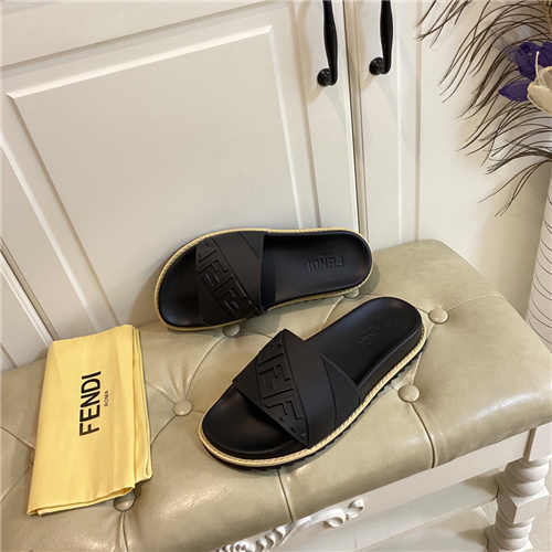 FENDI Sandal-W-020