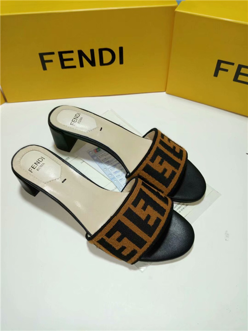 FENDI Sandal-W-067