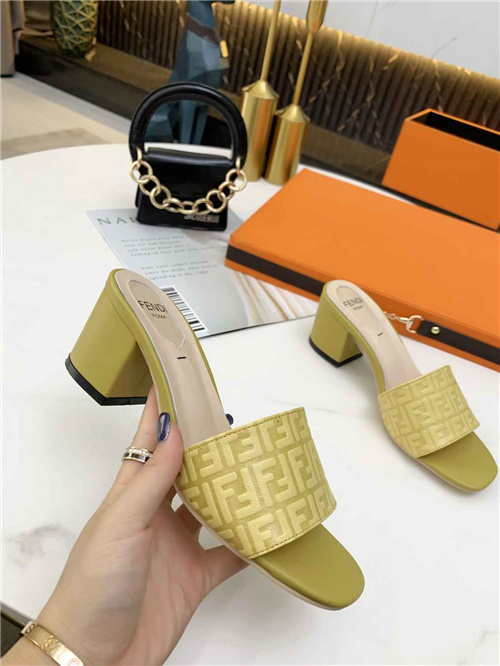 FENDI Sandal-W-083