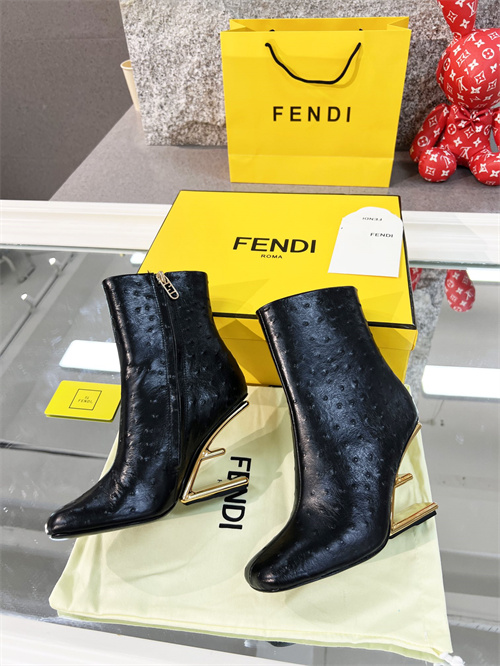 Fendi Boots(AAA)-058