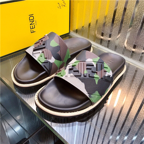 FENDI Sandal-M-110