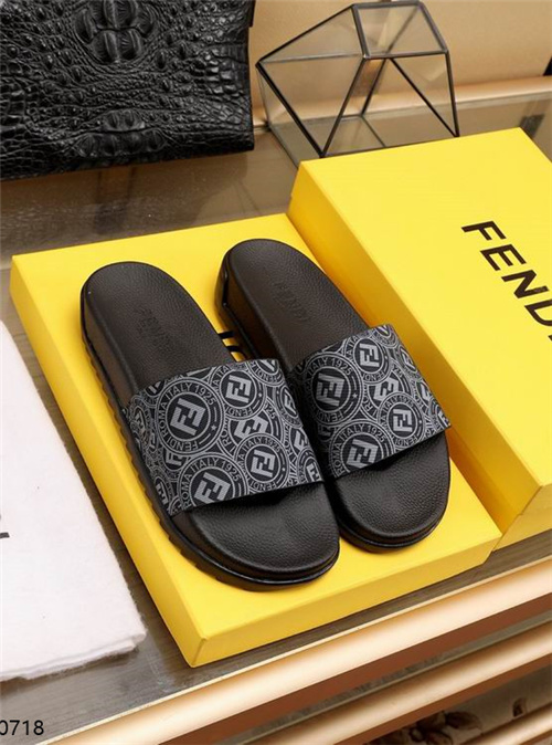 FENDI Sandal-M-157
