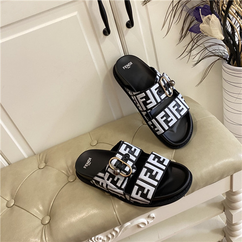 FENDI Sandal-M-185