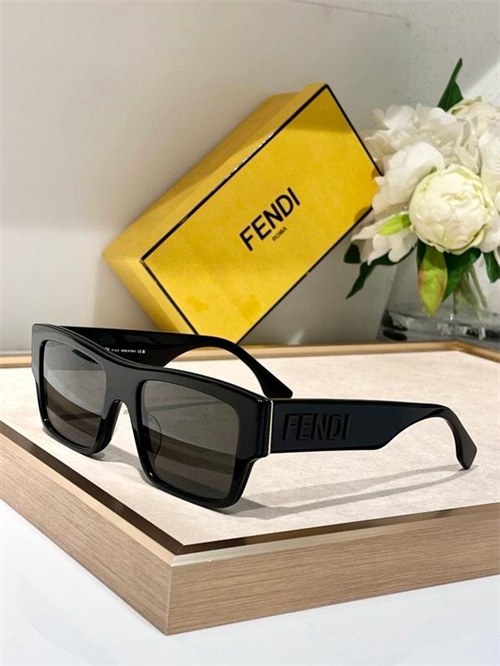 Fendi Sunglass(AAAA)-0100