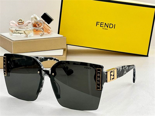 Fendi Sunglass(AAAA)-0106