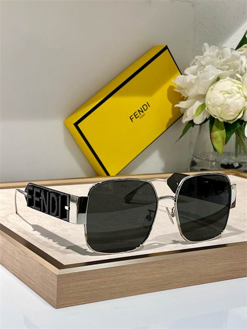 Fendi Sunglass(AAAA)-0111