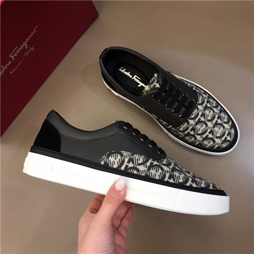 Ferragamo Shoes-M-011