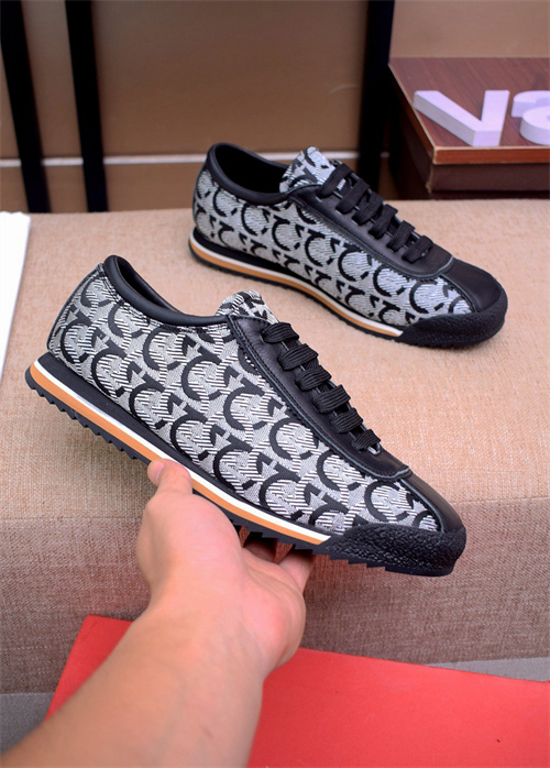 Ferragamo Shoes-M-135