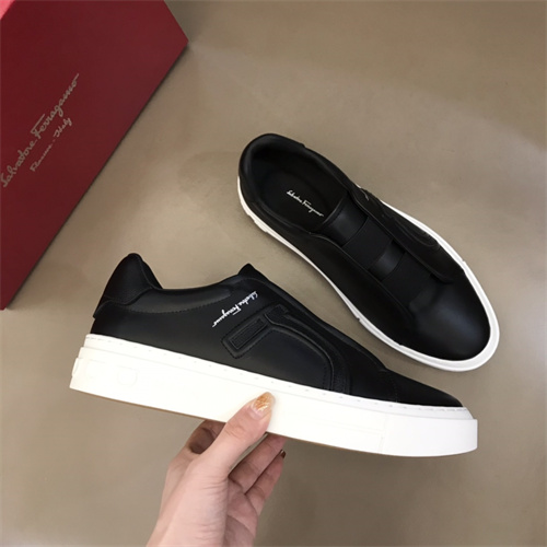 Ferragamo Shoes-M-188