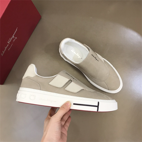 Ferragamo Shoes-M-262