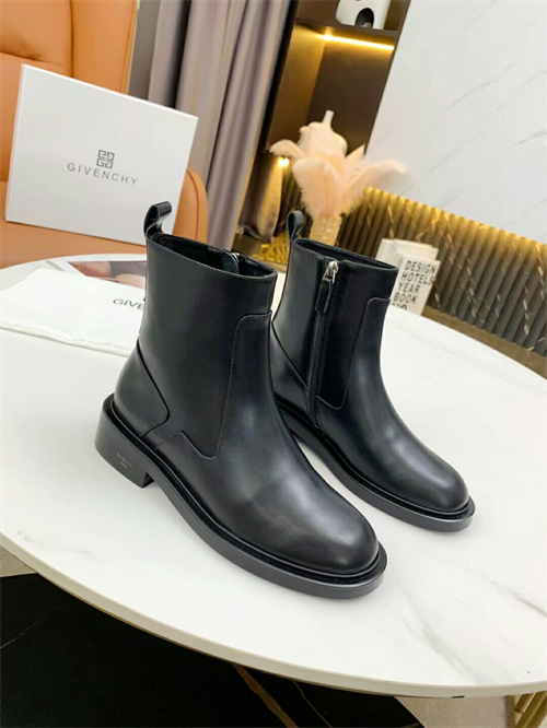 GIVENCHY  Boots(AAA)-056