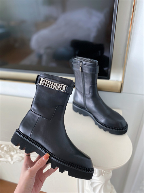 GIVENCHY  Boots(AAA)-061