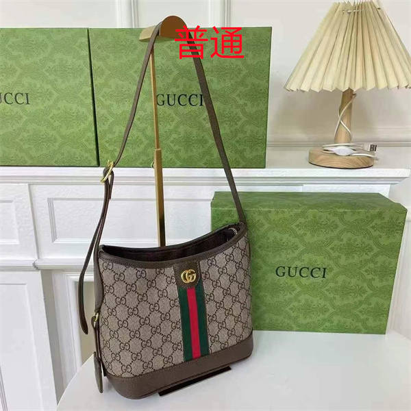Gucci small bag-0549