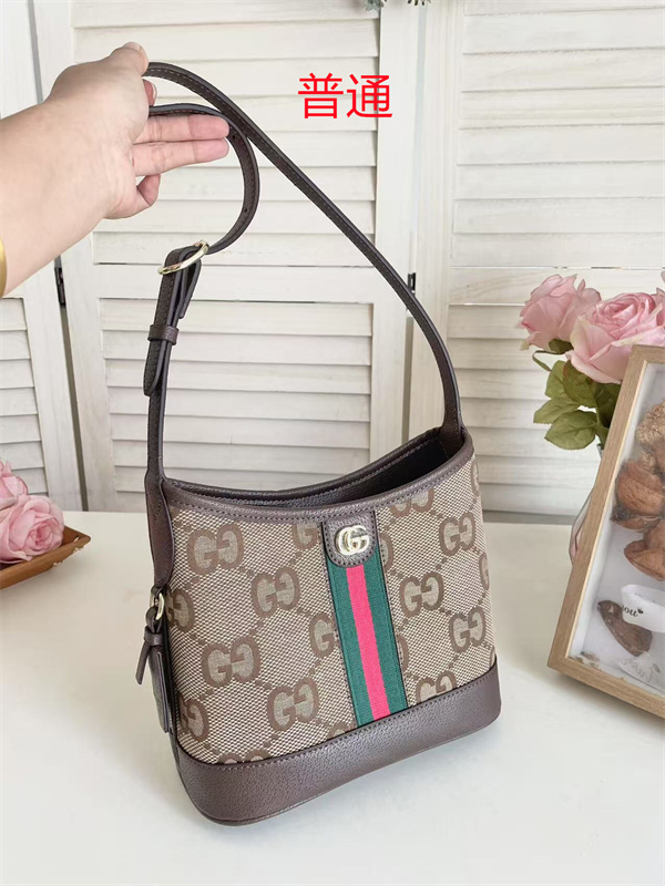 Gucci small bag-0909