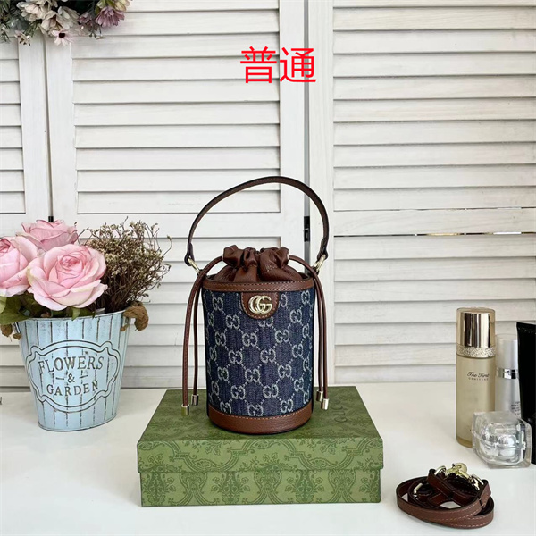 Gucci small bag-0950