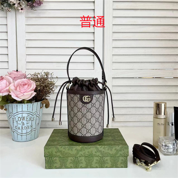 Gucci small bag-0952