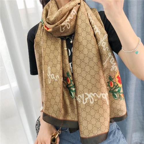 Gucci-Silk Scarf-011
