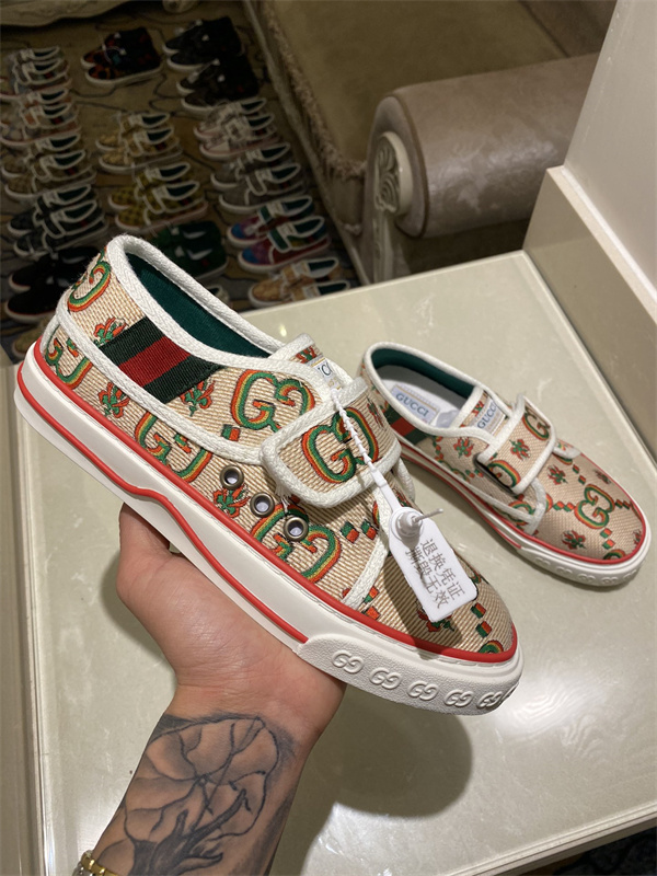 Gucci(AAA)shoes-M/W-1025