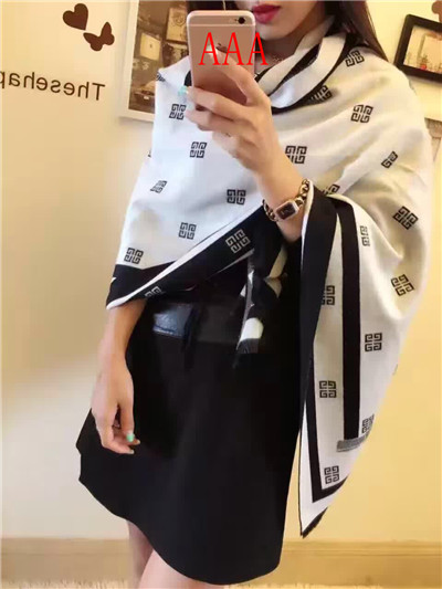 Givenchy-Shawl-001