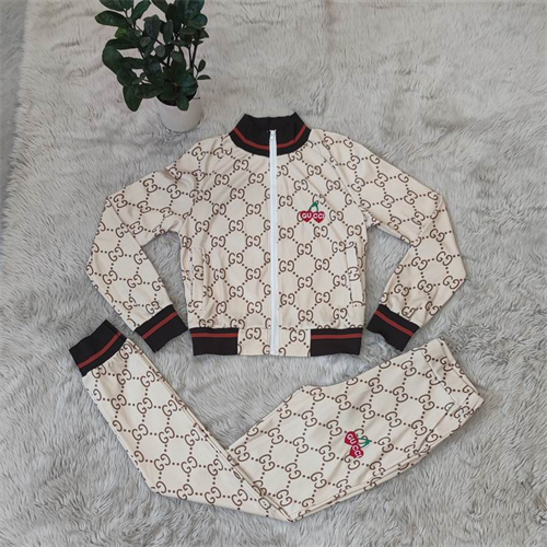 Gucci Suits-W-024