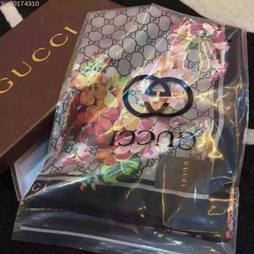 Gucci-Shawl-323