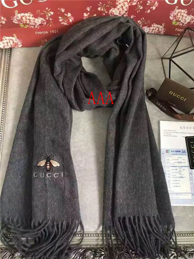 Gucci-Shawl-009