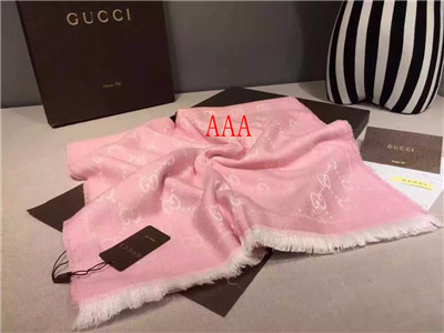 Gucci-Shawl-047