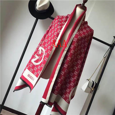 Gucci-Shawl-057