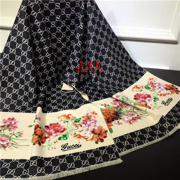 Gucci-Shawl-185