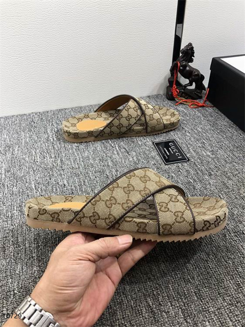 Gucci Sandal-M-208