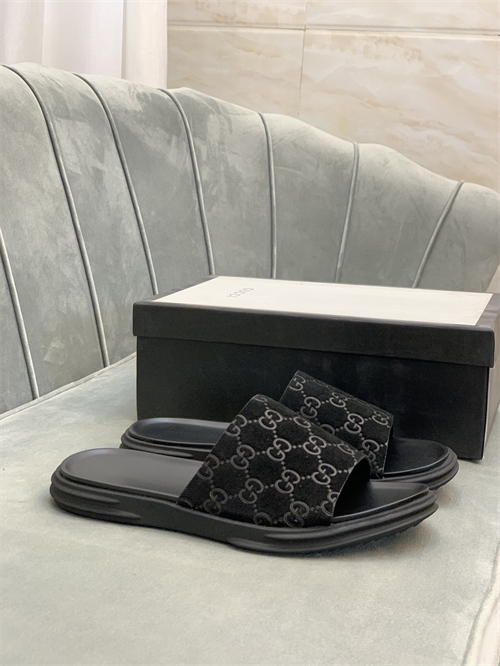 Gucci Sandal(2)-M-251