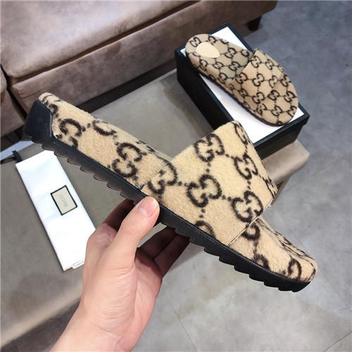 Gucci Sandal(2)-M-207