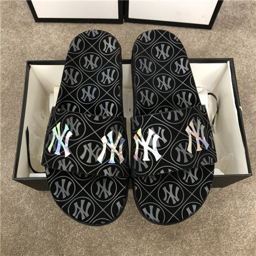 Gucci Sandal(2)-M-211