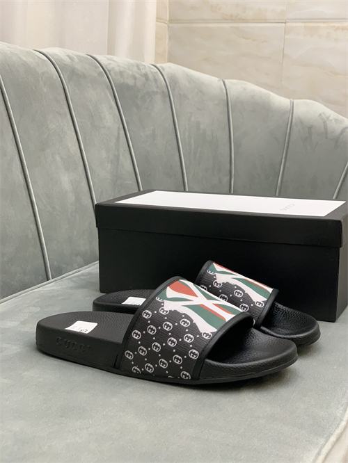 Gucci Sandal-W-213