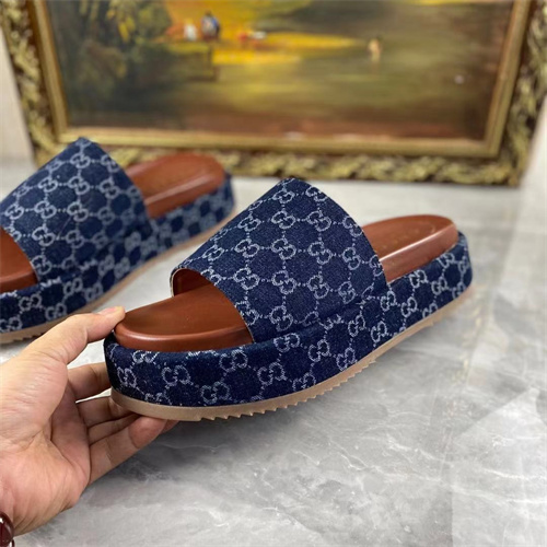 Gucci Sandal(2)-M-388