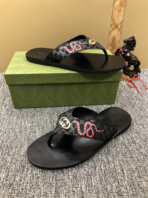 Gucci Sandal(2)-M-400