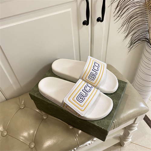 Gucci Sandal(2)-M-485