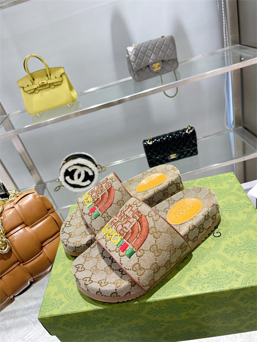 Gucci Sandal(2)-M-492