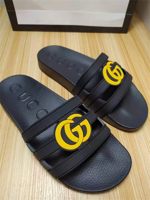 Gucci Sandal-W-403