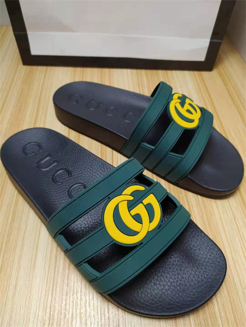 Gucci Sandal-W-404