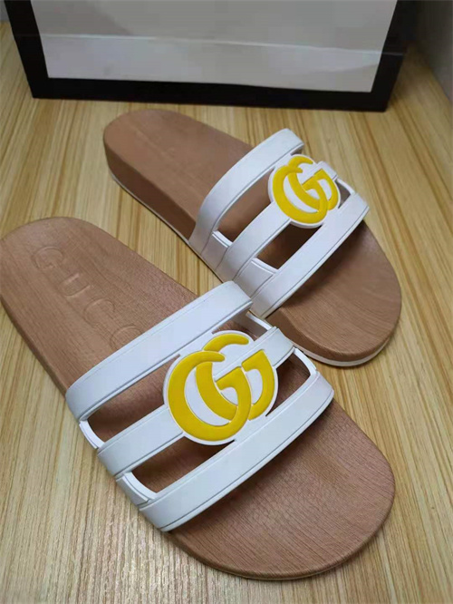Gucci Sandal-W-405